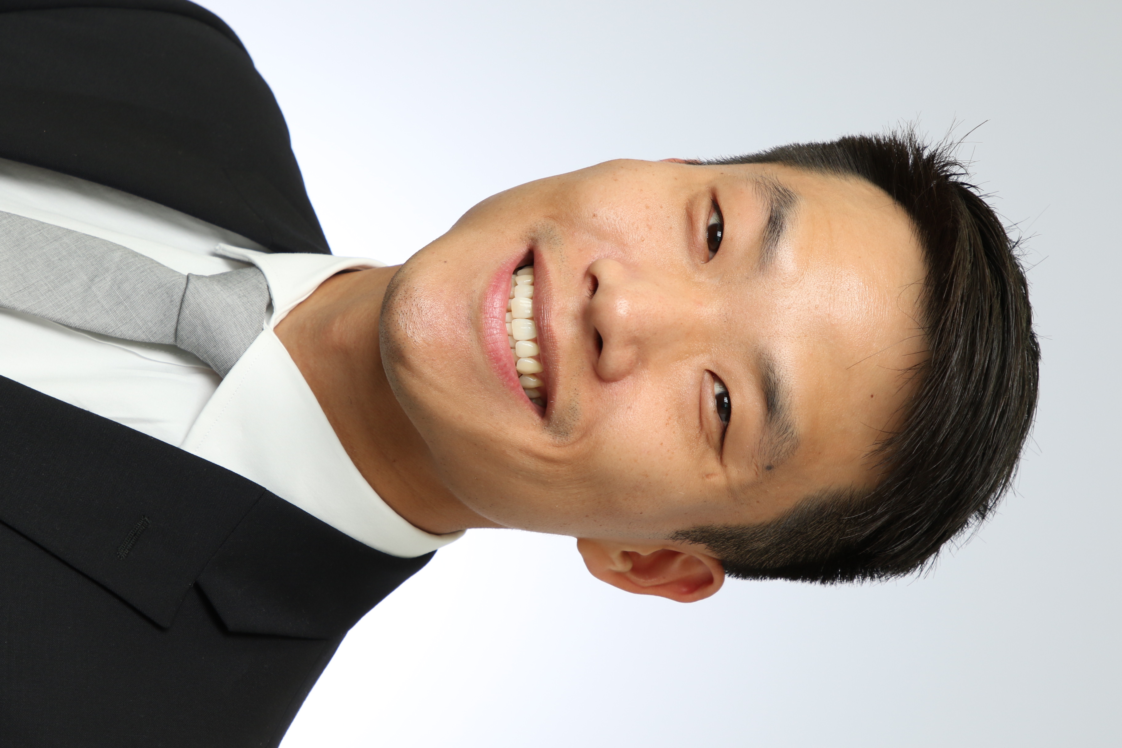 Dr. Justin J. Yoo headshot